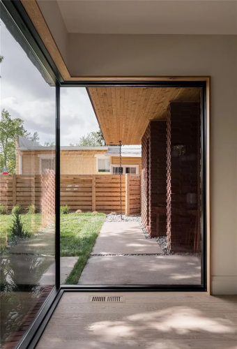 WestStandard - 3921 Newton Street 33